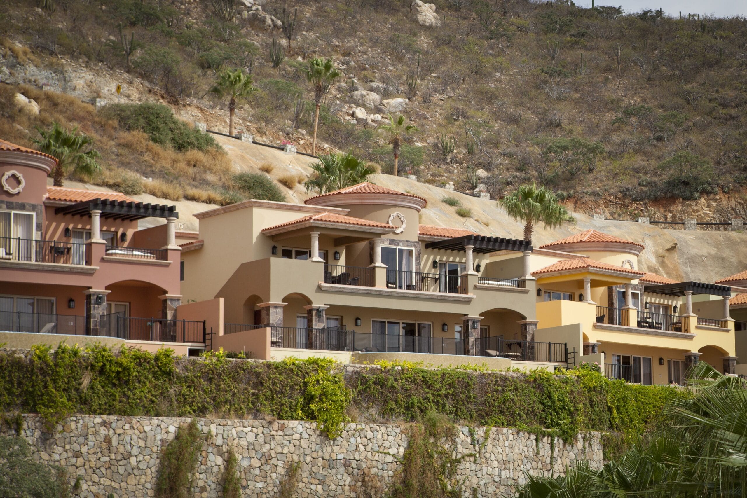 Hillside villas overlooking the Pacific at Pueblo Bonito Montecristo in Los Cabos